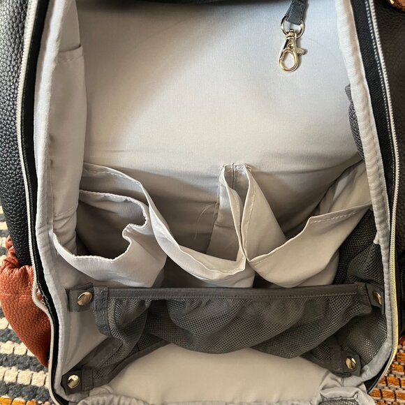 Itzy Ritzy Large Diaper Bag | Coffee & Cream | Barely used but needs new zipper - Picture 2 of 7